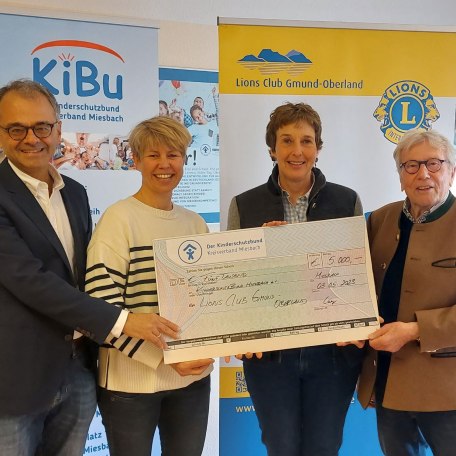 Spendenübergabe Lions, © Lions Club Gmund-Oberland