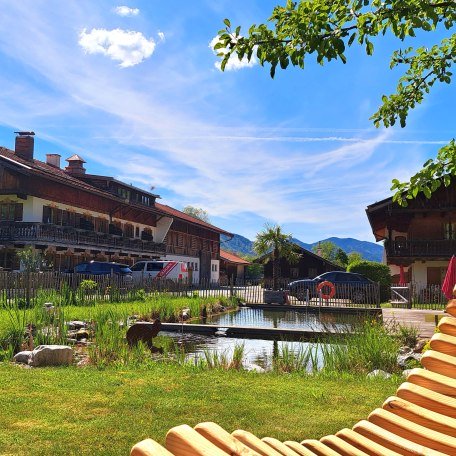 Alpinsofa mit Schwimmteich, &copy; im-web.de/ Tourist-Information Rottach-Egern