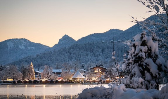 Adventszauber am See, © Der Tegernsee (Dietmar Denger) Adventszauber am See, © Der Tegernsee (Dietmar Denger)