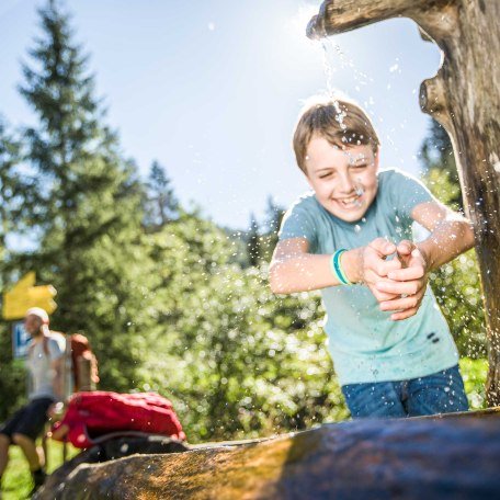 Kinderferienprogramm - Spaß am Brunnen, © Hansi Heckmair