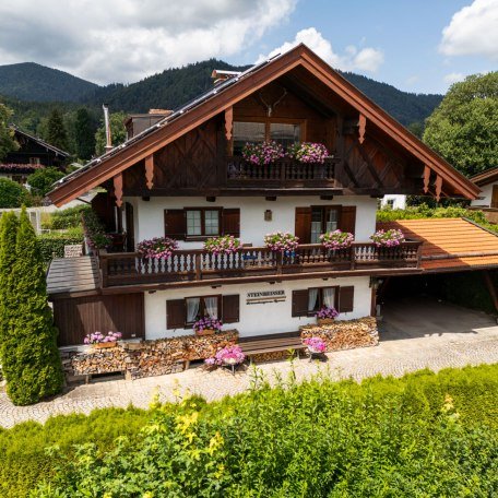 Außenansicht STEINBEISSER - Ferienwohnungen am Tegernsee, © im-web.de/ Tourist-Information Bad Wiessee