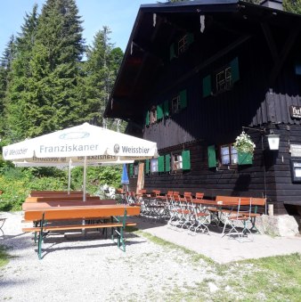 Buchsteinhütte Kreuth, © Reinhold Kiefer Buchsteinhütte Kreuth, © Reinhold Kiefer