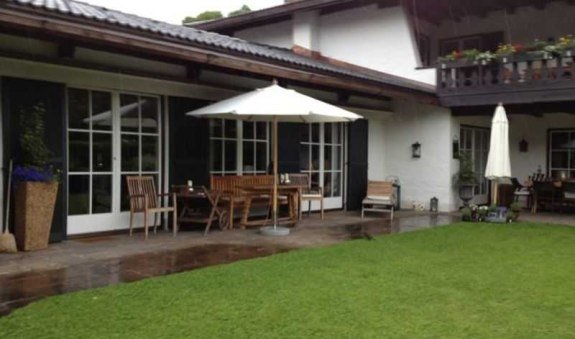Gartenseite Haupthaus, © im-web.de/ Tourist-Information Rottach-Egern