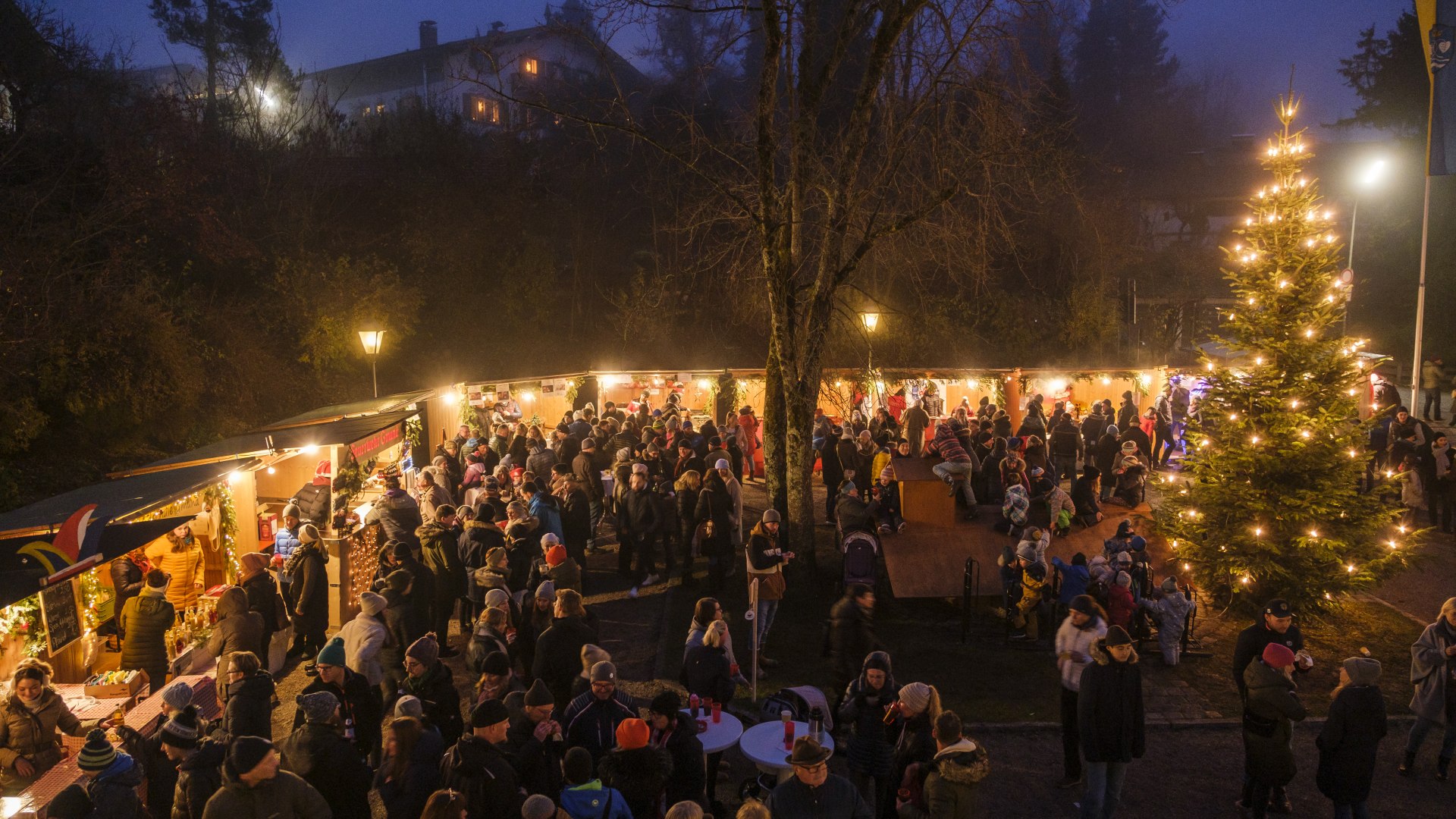 Nikolausmarkt in Gmund 2022 Rathaus_21, &copy; Andi Lederer