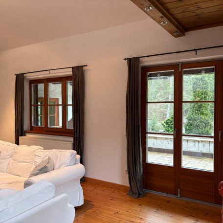 Wohnzimmer, © im-web.de/ Regionalentwicklung Oberland Kommunalunternehmen