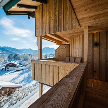 Balkon Wohnzimmer mit Traum-Seeblick, © im-web.de/ Tourist-Information Bad Wiessee