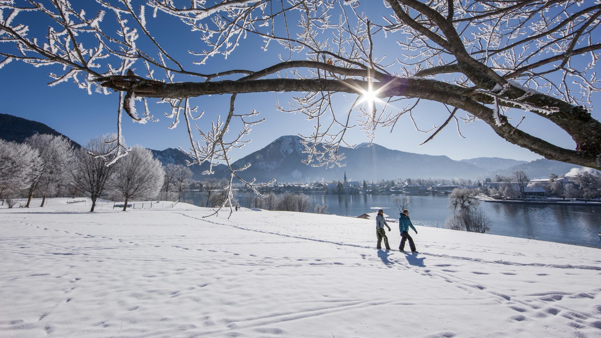 Winterwandern vor dem winterlichen Malerwinkel in Bayern, © Bernd Ritschel