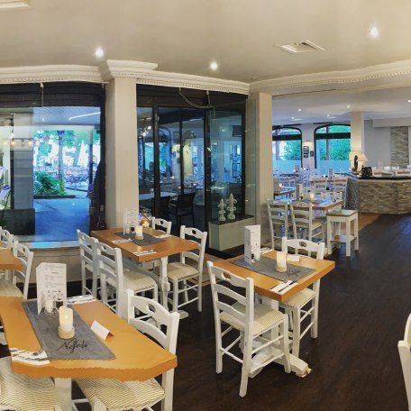 NEFELI - Griechische Taverne