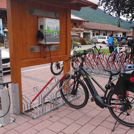 Laden an der Station Gsotthaber Hof, © Christian Stadler Laden an der Station Gsotthaber Hof, © Christian Stadler