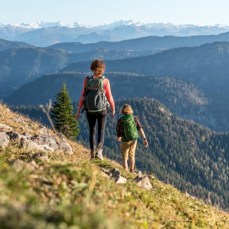 Wanderung im Bergsteigerdorf Kreuth, © Der Tegernsee, Julian Rohn