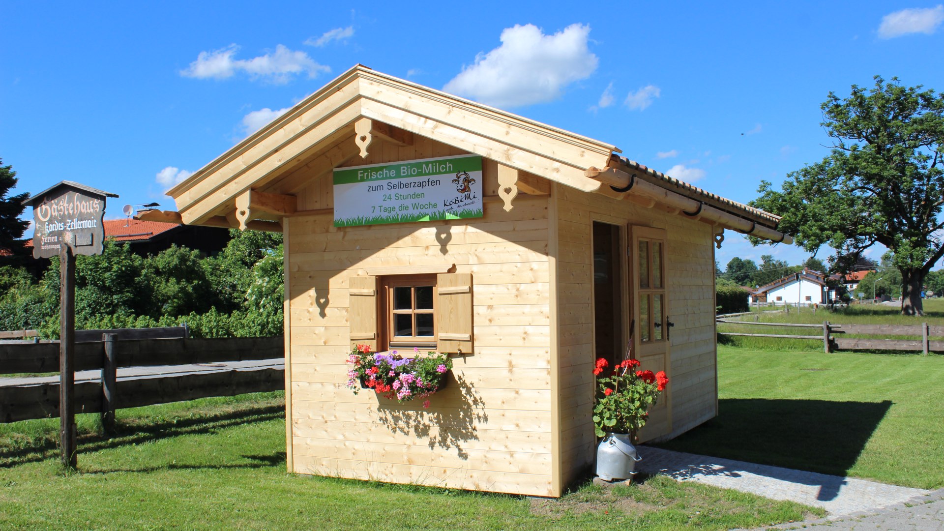 Milchtankstelle und Eierautomat der Familie Kordes, © Familie Kordes