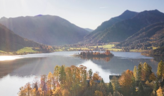 Blick auf den Schliersee Herbst, &copy; Alpenregion Tegernsee Schliersee