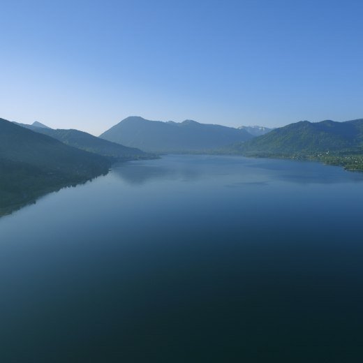 Der fantastische Blick von Gut Kaltenbrunn &uuml;ber den Tegernsee Richtung Wallberg und Bayerische Voralpen., &copy; Manfred Manke