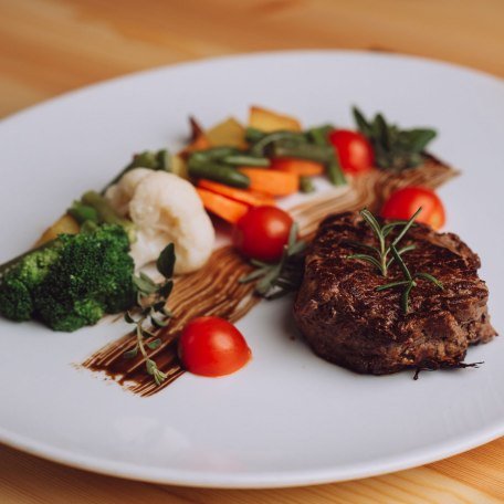 Steak, &copy; @FotoWerk Tegernsee