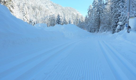 Blick vom Parkplatz Klamm in die Loipe, © Tourist-Information Kreuth Blick vom Parkplatz Klamm in die Loipe, © Tourist-Information Kreuth