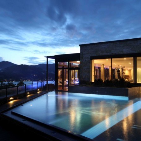 Au&szlig;enpool, &copy; im-web.de/ Tourist Information Tegernsee