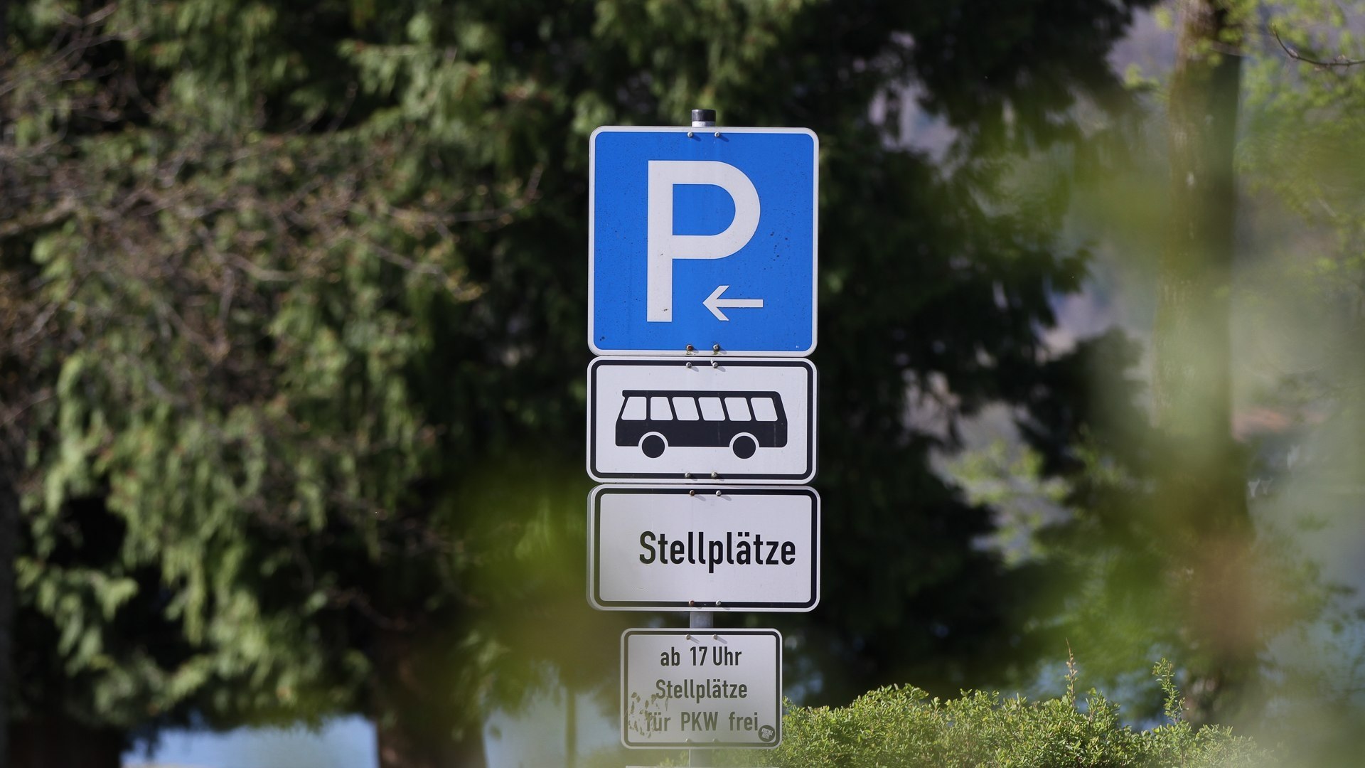 Busparkplatz, &copy; DER TEGERNSEE