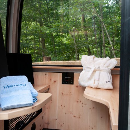 Infrarot-Sauna-Gondel im exklusiven Wellnessgarten am Almhaus Webermohof, &copy; im-web.de/ Tourist-Information Rottach-Egern