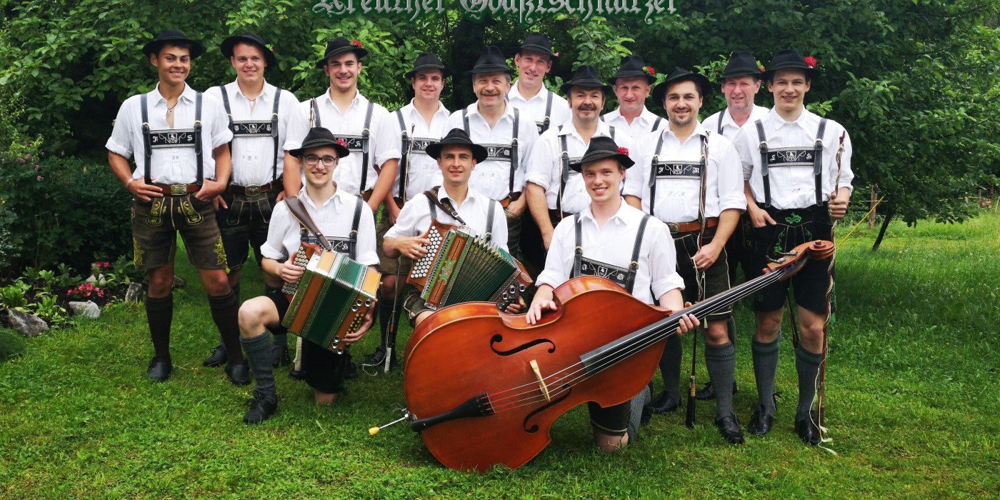 Kreuther Goa&szlig;lschnalzer, &copy; Kreuther Goasslschnalzer