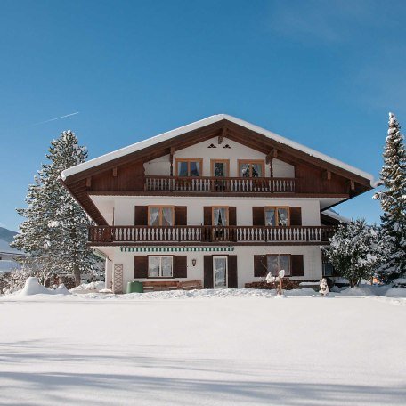 Gästehaus Höpfl - Wintermärchen in ruhiger und sonniger Lage am Fusse des Wallbergs, © GERLIND SCHIELE PHOTOGRAPHY TEGERNSEE