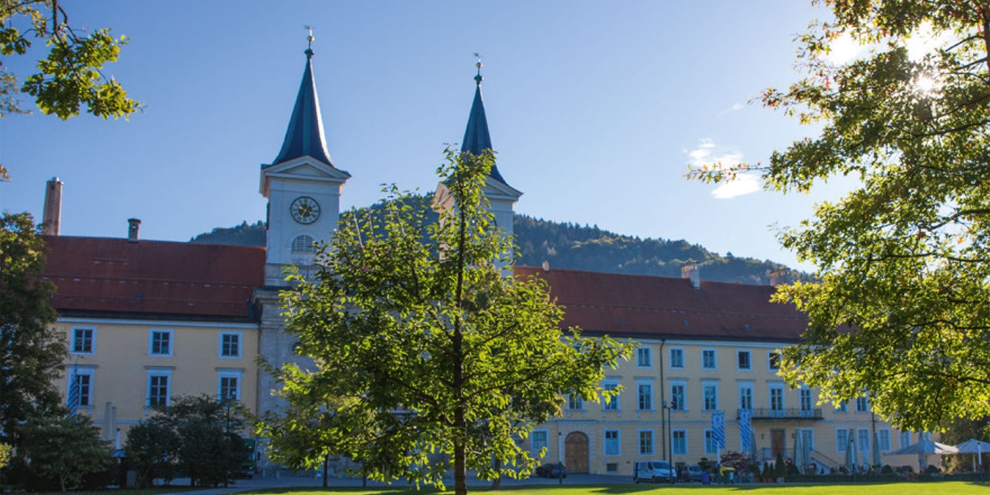 Stadt Tegernsee - ehemaliger Klosterbezirk, &copy; Christoph Schempershofe_TTT