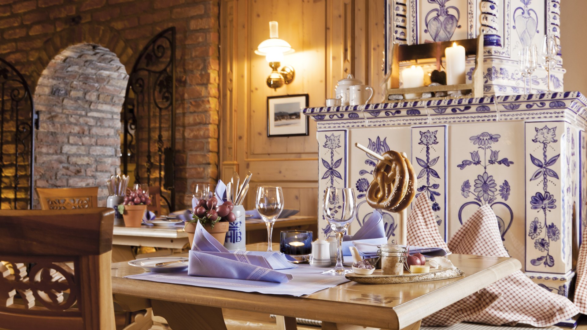 bayernstube_interior bayernstube_interior