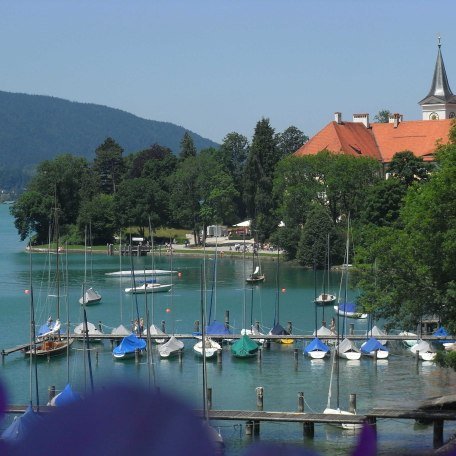Ausblick von unserer Schwimmbadterrasse, © im-web.de/ Tourist Information Tegernsee
