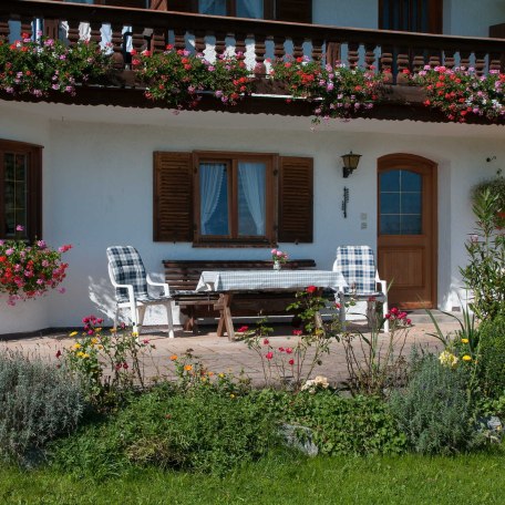 G&auml;stehaus Unterreiterhof in Bad Wiessee - mit Traumblick &uuml;ber das Tegernseer Tal, &copy; GERLIND SCHIELE PHOTOGRAPHY TEGERNSEE