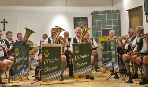 Inntaler quer, © Inntaler Blasmusik Inntaler quer, © Inntaler Blasmusik