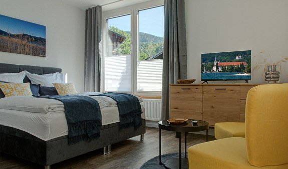Ferienwohnung Alpenzauber - Wohn- und Schlafbereich, © GERLIND SCHIELE PHOTOGRAPHY TEGERNSEE
