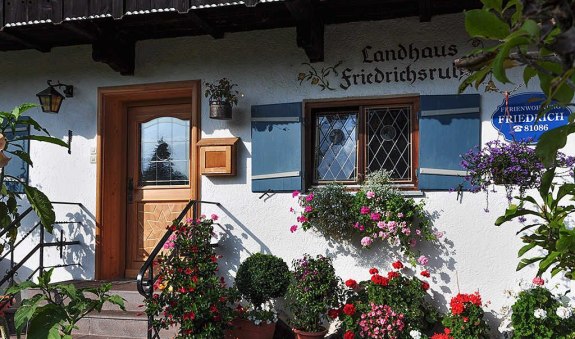 Landhaus Friedrichsruh - Ferienwohnungen in Bad Wiessee, © GERLIND SCHIELE PHOTOGRAPHY TEGERNSEE