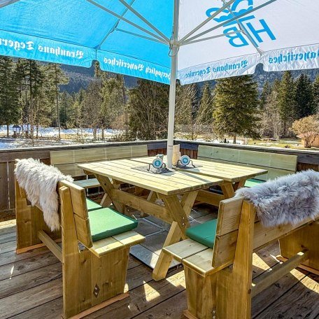 Terrasse Schirm, &copy; Sebastian Hiederer