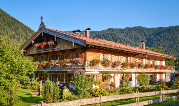 G&auml;stehaus Becher 004