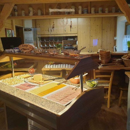 Frühstücksbuffet, © im-web.de/ Tourist-Information Bad Wiessee