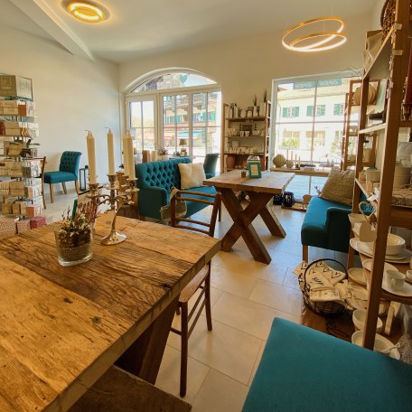 2-bild-cafe-genuss-deko, &copy; Susan Schulz