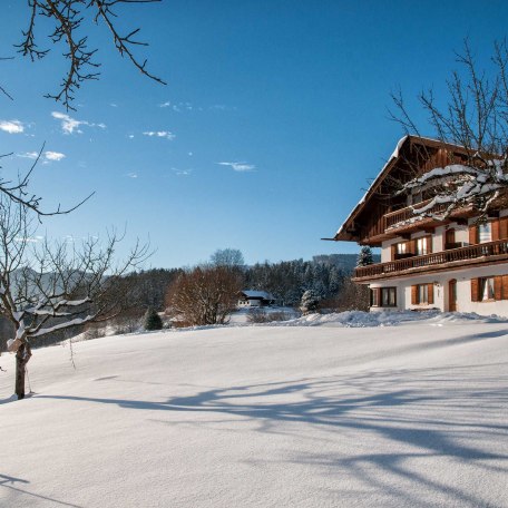 G&auml;stehaus Unterreiterhof Bad Wiessee - Winterm&auml;rchen mit Traumblick &uuml;ber das Tegernseer Tal, &copy; GERLIND SCHIELE PHOTOGRAPHY TEGERNSEE