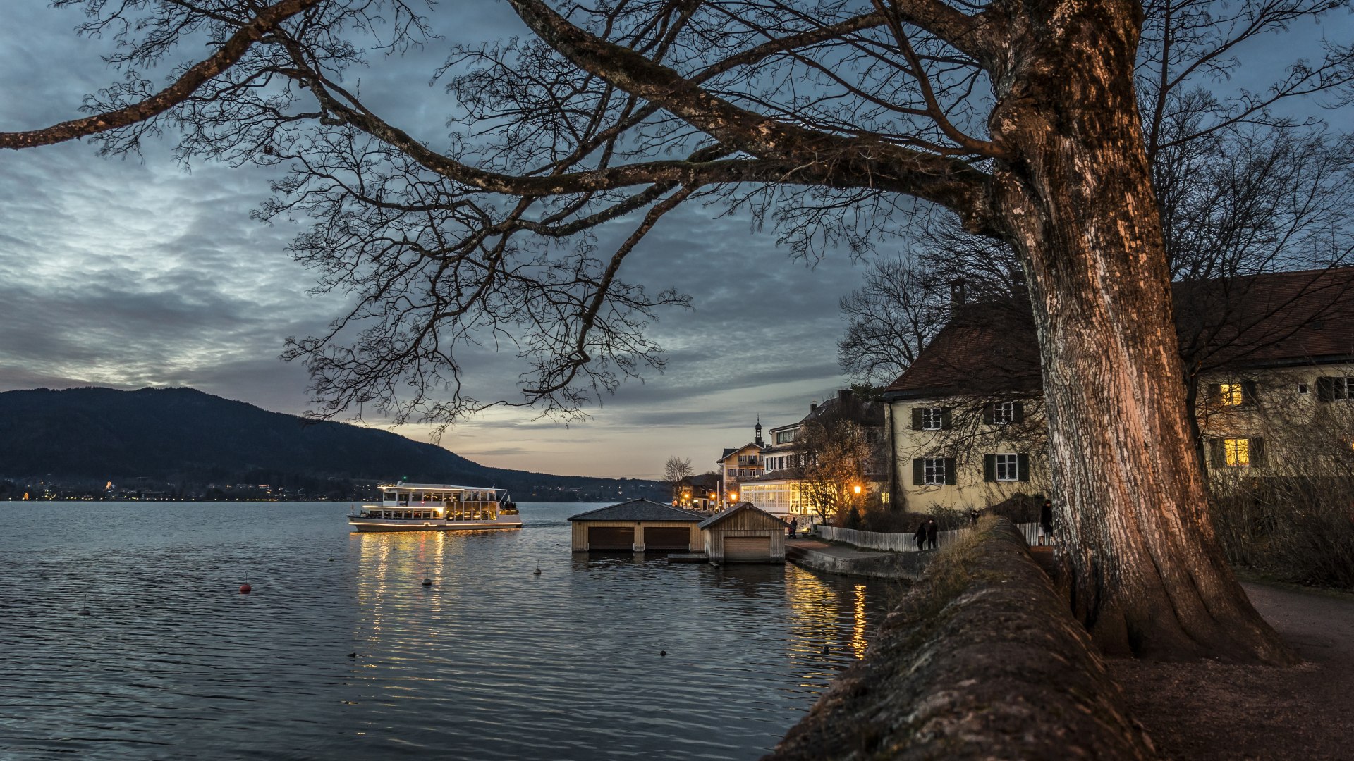 Tegernsee bei Nacht , © Dietmar Denger 