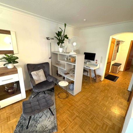 Loungeecke  mit Blick in Flur, © im-web.de/ Regionalentwicklung Oberland Kommunalunternehmen