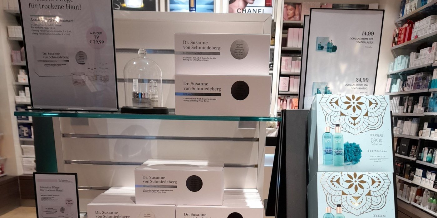 douglas005, &copy; Douglas